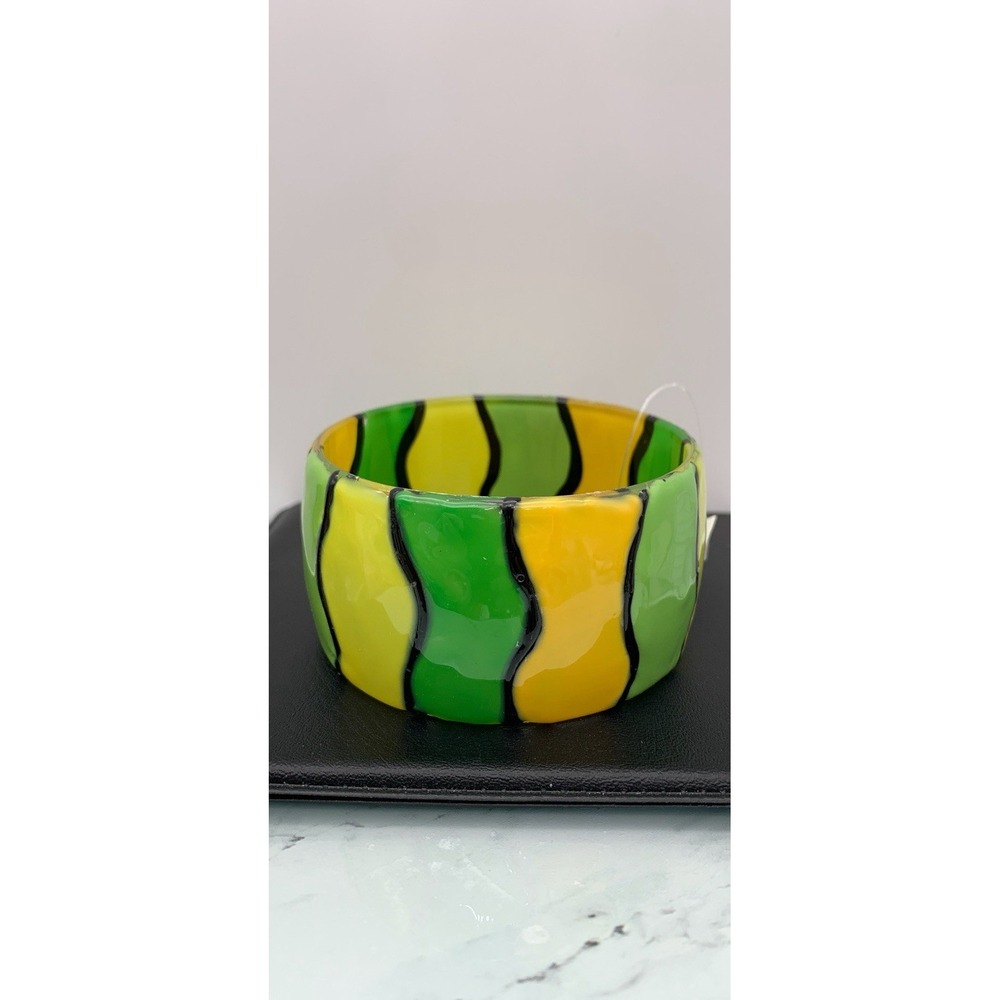 NWT Wide Acrylic Enamel Painted Bright Yellow And Green Bangle Bracelet